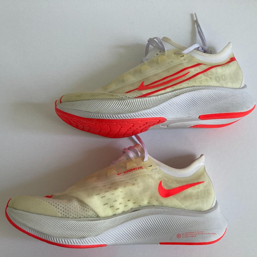 Nike Zoom FLY 3 Womens size 9 - new not with box (never worn)